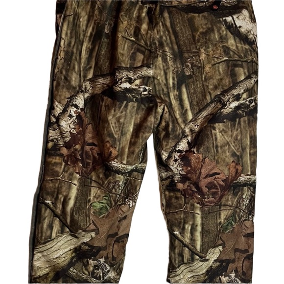 Game Winner brand size M (youth) - Picture 2 of 3